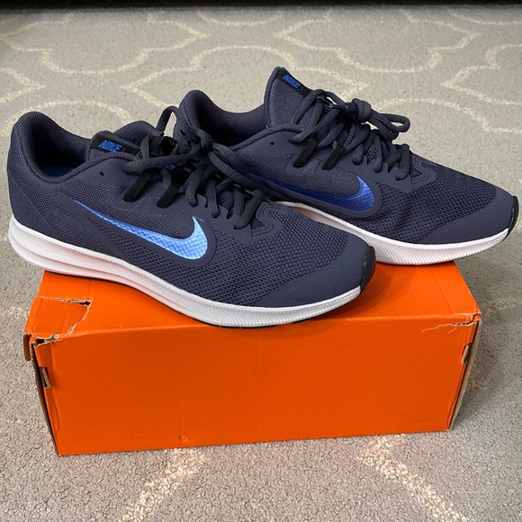 NIKE DOWNSHIFTER 9 (GS) NWT - Picture 9 of 11